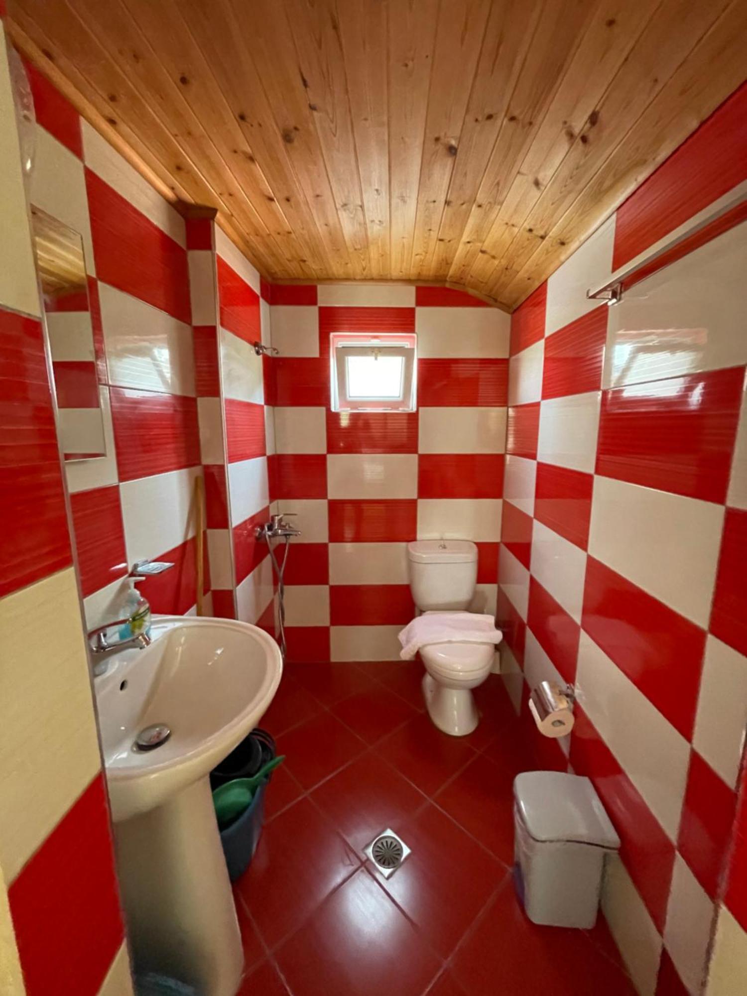 Edmond Apartamento *